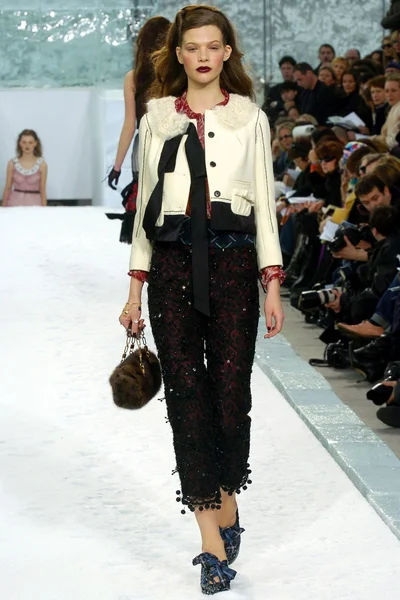 Look 46
